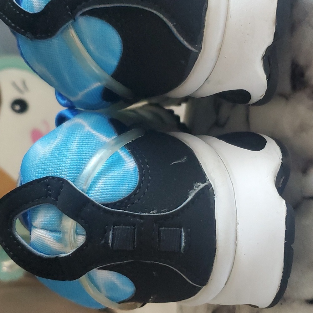 Nike Air Kikini SE Men's Shoes - Picture 4 of 11